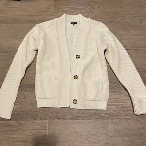 Short Knit Cream Cardigan